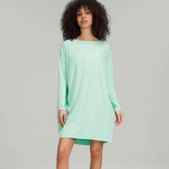 LULULEMON NWT Back in action dress size 2 mint green - Picture 1 of 3